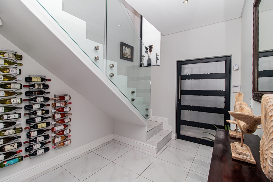 4 Bedroom Property for Sale in Sandown Western Cape